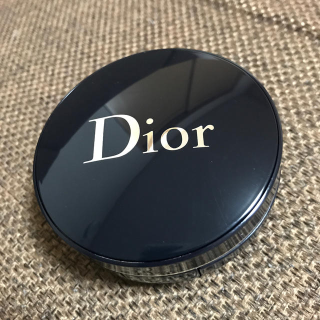 Dior(ディオール)のDior ディオールスキン フォーエバークッション020 値下げ中 コスメ/美容のベースメイク/化粧品(ファンデーション)の商品写真