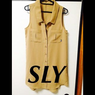 スライ(SLY)のSLYノースリーブシャツワンピ(シャツ/ブラウス(半袖/袖なし))