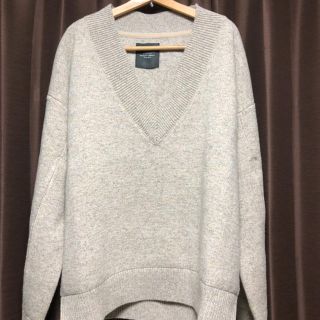 本日 24時まで【美品】unused18aw Vネック袖ジップニット サイズ 1 本日24時まで【美品】unused18aw Vネック袖ジップニット サイズ1