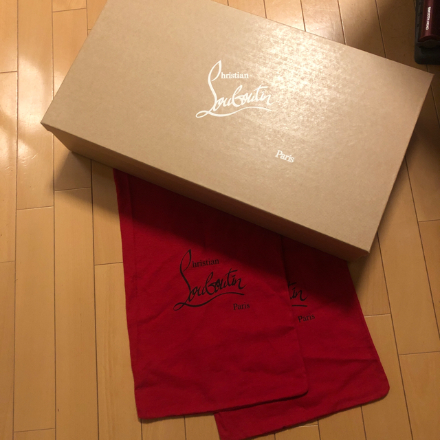 Christian Louboutin(クリスチャンルブタン)のルブタン 空き箱 ブーツ 保存用 保存箱 空箱  レディースの靴/シューズ(ブーツ)の商品写真