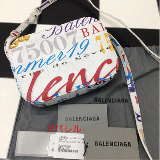 バレンシアガ(Balenciaga)の新品 日本未入荷 BALENCIAGA エブリデイ ロゴカメラバッグ XS 白(ショルダーバッグ)