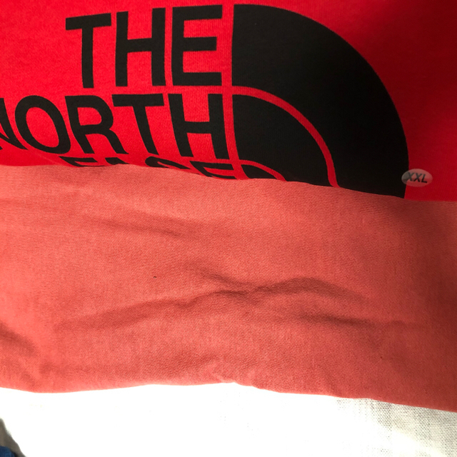 THE NORTH FACE(ザノースフェイス)の新品 THE NORTH FACE ノースフェイス マルチカラー パーカ XL メンズのトップス(パーカー)の商品写真