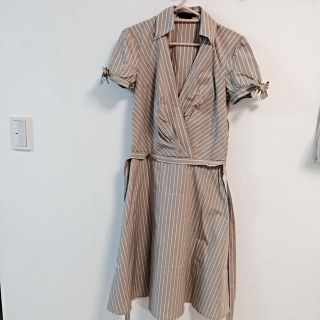 ビーシービージーマックスアズリア(BCBGMAXAZRIA)のBCBG MAXAZRIA ワンピース(ひざ丈ワンピース)