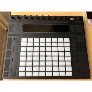 ableton push 2(MIDIコントローラー)