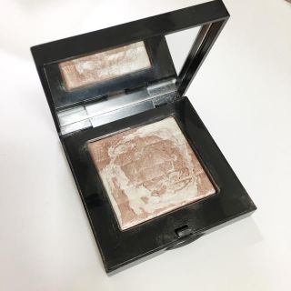 ボビイブラウン(BOBBI BROWN)のボビイブラウン ハイライティングパウダー 01 ピンクグロウ ハイライト(フェイスパウダー)