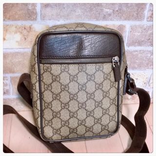 グッチ(Gucci)の《美品》GUCCI(グッチ)ショルダーバッグ(ショルダーバッグ)