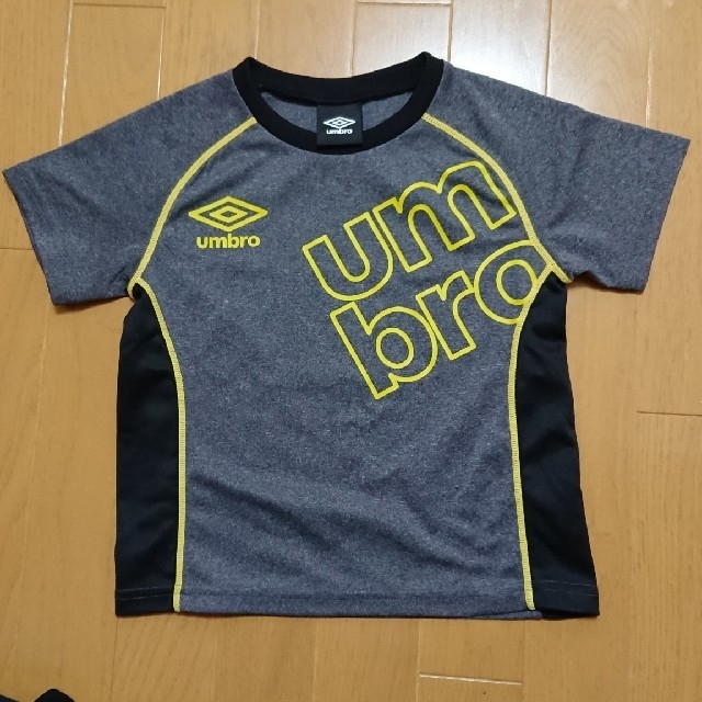 UMBRO(アンブロ)のumbro 子供用 Tシャツ・ハーフパンツ キッズ/ベビー/マタニティのキッズ服男の子用(90cm~)(Tシャツ/カットソー)の商品写真