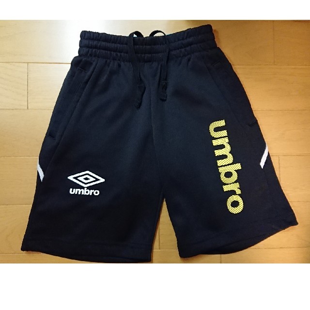 UMBRO(アンブロ)のumbro 子供用 Tシャツ・ハーフパンツ キッズ/ベビー/マタニティのキッズ服男の子用(90cm~)(Tシャツ/カットソー)の商品写真