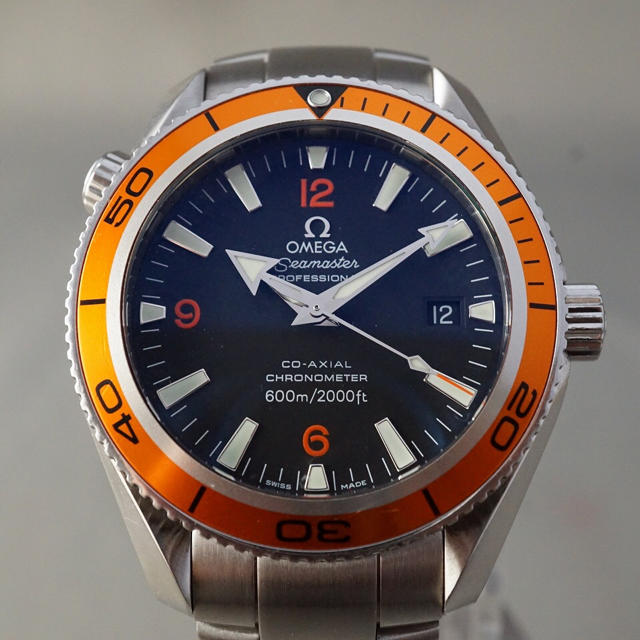 OMEGA(オメガ)の【値下げ】オメガ シーマスター  プラネットオーシャン 2209.50 オレンジ メンズの時計(腕時計(アナログ))の商品写真