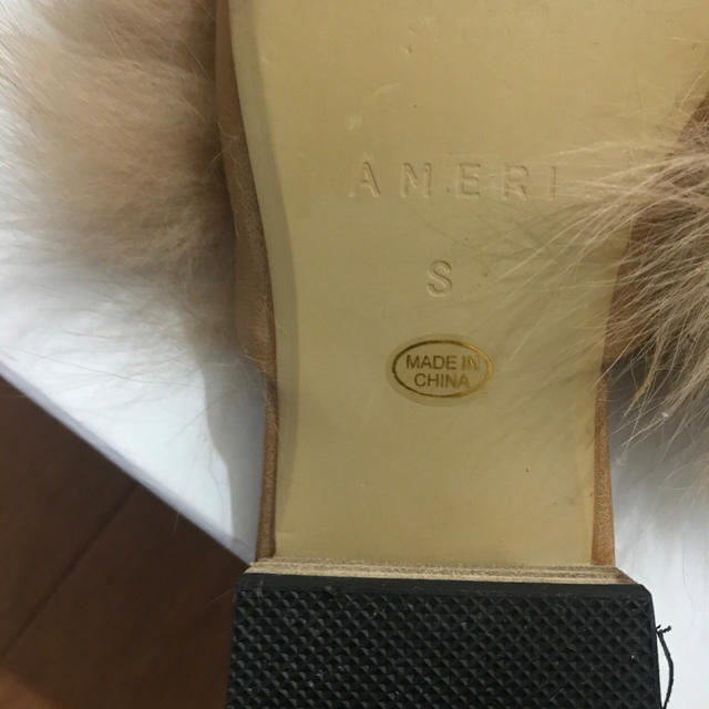 Ameri VINTAGE(アメリヴィンテージ)のにゃお様　専用　Ameri VINTAGE ファーサンダル レディースの靴/シューズ(サンダル)の商品写真