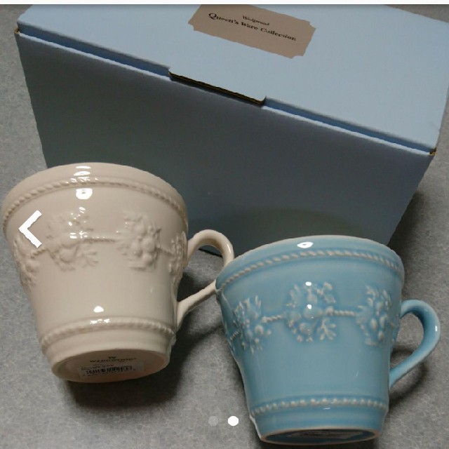 WEDGWOOD(ウェッジウッド)のウェッジウッド ペアマグカップ インテリア/住まい/日用品のキッチン/食器(グラス/カップ)の商品写真