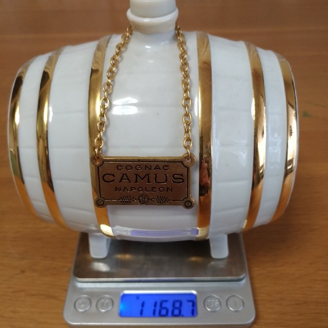 CAMUS カミュ ナポレオン 白樽陶器ボトル 食品/飲料/酒の酒(ブランデー)の商品写真