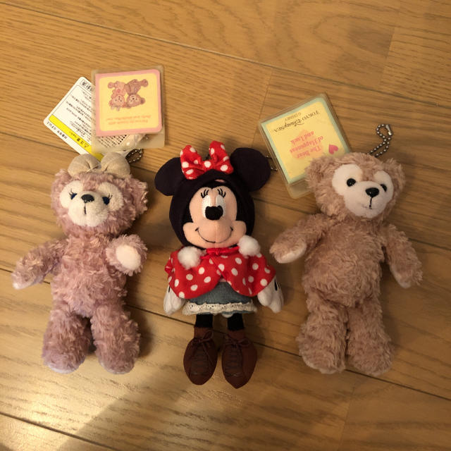 Disney(ディズニー)の【美品】ダッフィー シェリーメイ の2点 エンタメ/ホビーのおもちゃ/ぬいぐるみ(キャラクターグッズ)の商品写真