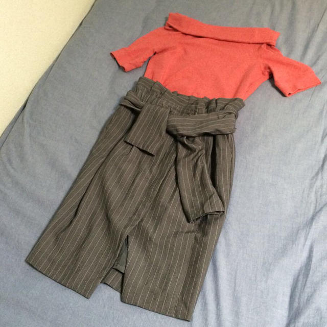 COCO DEAL(ココディール)のタイトルスカート・トップスＳＥＴ レディースのスカート(ひざ丈スカート)の商品写真