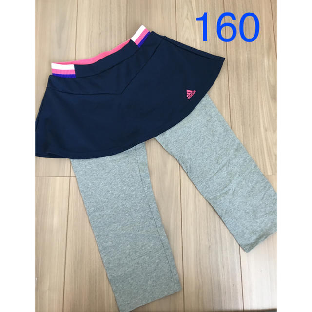 adidas(アディダス)のアディダス 女の子 スカートパンツ 160 キッズ/ベビー/マタニティのキッズ服女の子用(90cm~)(パンツ/スパッツ)の商品写真