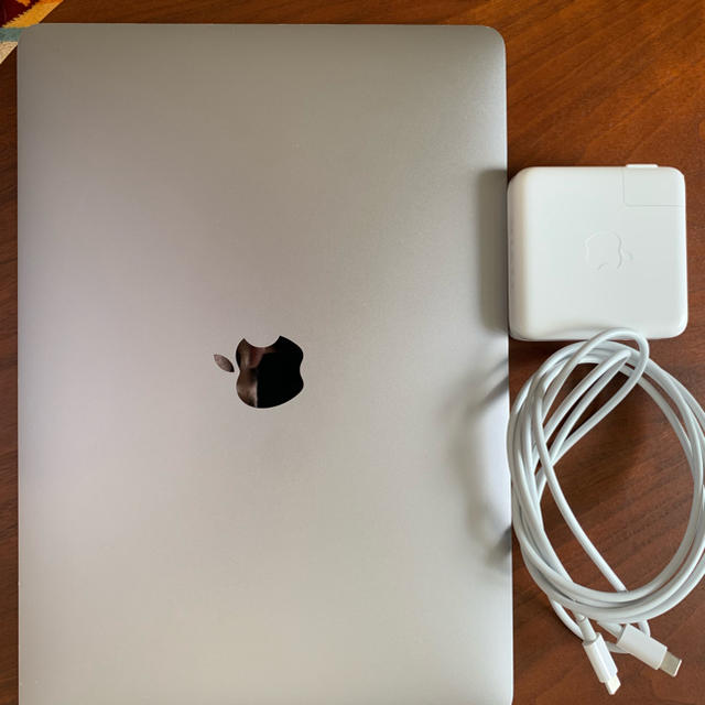 Apple - MacBook Pro Touch Bar A1706