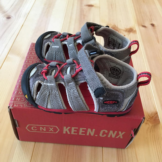 KEEN(キーン)のKEEN 13.5 キッズ/ベビー/マタニティのベビー靴/シューズ(~14cm)(サンダル)の商品写真