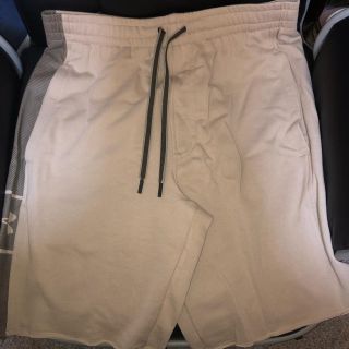 アンダーアーマー(UNDER ARMOUR)のアンダーアーマー ハーフパンツ XL 定価5400円(その他)