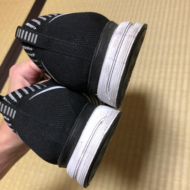 NIKE(ナイキ)の27.5cm NIKE  FLYKNIT TRAINER フライニットトレーナー メンズの靴/シューズ(スニーカー)の商品写真