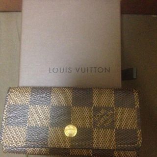 ルイヴィトン(LOUIS VUITTON)のダミエ4連キーケース(キーケース)