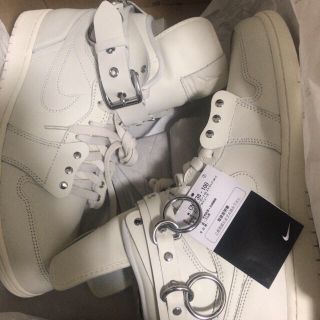 コムデギャルソン(COMME des GARCONS)のNIKE COMME des GARÇONSJordan1 White 28cm(スニーカー)