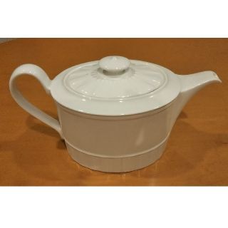 ウェッジウッド(WEDGWOOD)のウェッジウッド ティーポット コロシアム(テーブル用品)