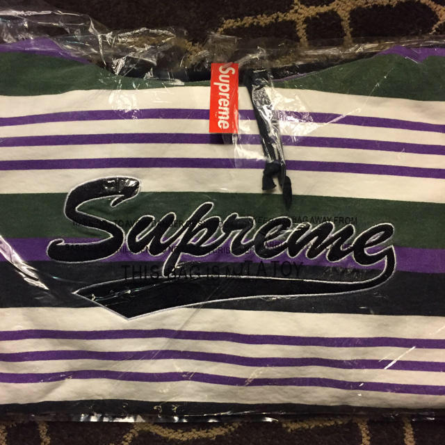 激安　新品 SUPREME パーカー SIZE:M