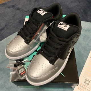 ナイキ(NIKE)の新品 NIKE SB Dunk Low OG QS Supreme 黒 27.5(スニーカー)