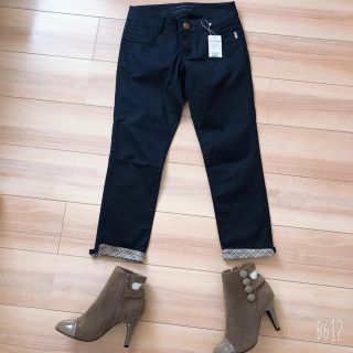 バーバリーブルーレーベル(BURBERRY BLUE LABEL)の【新品】バーバリーブルーレーベル クロップドパンツ(クロップドパンツ)