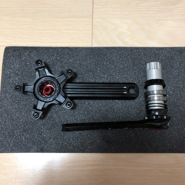 お盆休み限定価格　ROTOR 3D+ クランク