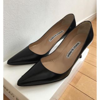 マノロブラニク(MANOLO BLAHNIK)のマノロブラニク★ブラック★パンプス(ハイヒール/パンプス)