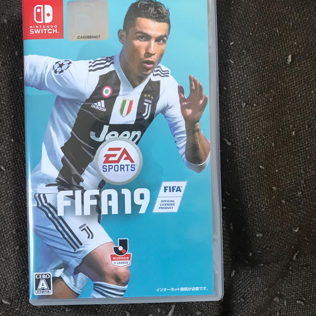 Nintendo Switch(ニンテンドースイッチ)のFIFA 19 STANDARD EDITION Nintendo Switch エンタメ/ホビーのゲームソフト/ゲーム機本体(家庭用ゲームソフト)の商品写真