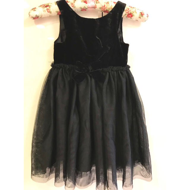H&M(エイチアンドエム)のドレス 発表会 ハロウィンにも！ ベロア ラメ ワンピース 黒 3y キッズ/ベビー/マタニティのキッズ服女の子用(90cm~)(ドレス/フォーマル)の商品写真