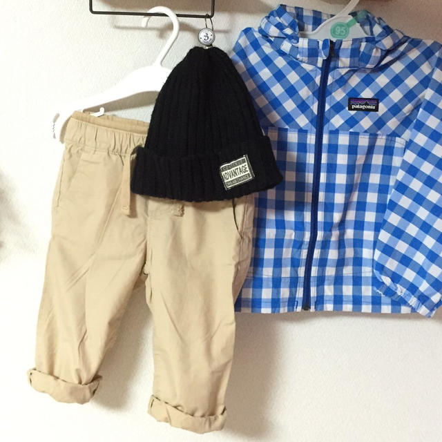 babyGAP(ベビーギャップ)のSALE ベージュ パンツ キッズ/ベビー/マタニティのベビー服(~85cm)(パンツ)の商品写真