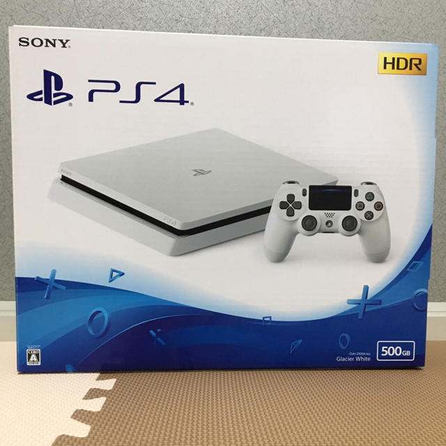 PlayStation4(プレイステーション4)のPlay Station 4 グレッシャー・ホワイト 500GB エンタメ/ホビーのゲームソフト/ゲーム機本体(家庭用ゲーム機本体)の商品写真