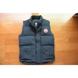 カナダグース(CANADA GOOSE)のカナダグース　フリースタイルベスト ネイビー　S(ダウンベスト)