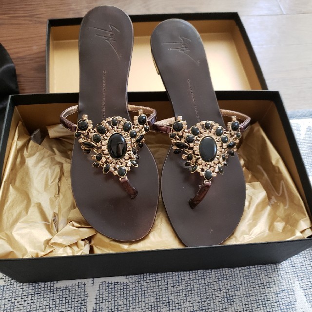 GIUZEPPE ZANOTTI(ジュゼッペザノッティ)のサンダル レディースの靴/シューズ(サンダル)の商品写真