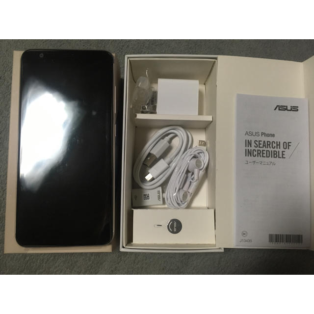 ASUS(エイスース)のSimフリー Asus zenfone Max Plus M1 ゴールド スマホ/家電/カメラのスマートフォン/携帯電話(スマートフォン本体)の商品写真