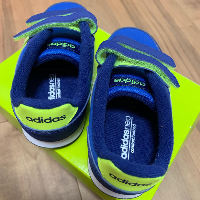adidas(アディダス)のadidas neo シューズ キッズ/ベビー/マタニティのベビー靴/シューズ(~14cm)(スニーカー)の商品写真