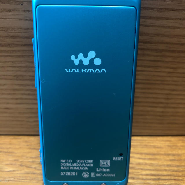 WALKMAN(ウォークマン)のSONY ウォークマン NW-S13 本体＆スピーカーセット スマホ/家電/カメラのオーディオ機器(ポータブルプレーヤー)の商品写真