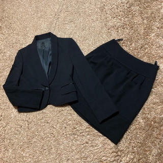 アンタイトル(UNTITLED)の値下げ交渉OK アンタイトル シングル スカートスーツ Mサイズ ブラック(スーツ)