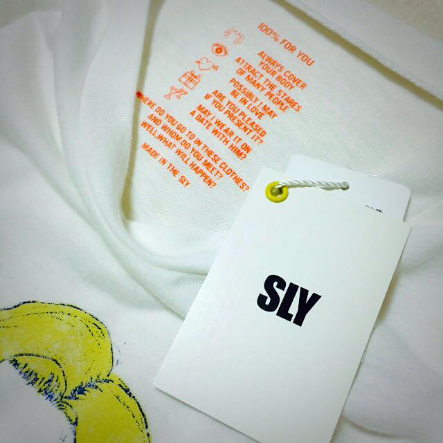 SLY(スライ)の【値下げ中】SLY カットソー レディースのトップス(Tシャツ(半袖/袖なし))の商品写真