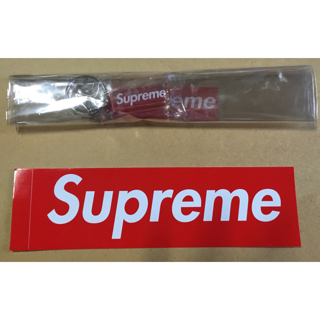 Supreme(シュプリーム)のSupreme keychain レッド キーホルダー メンズのファッション小物(キーホルダー)の商品写真