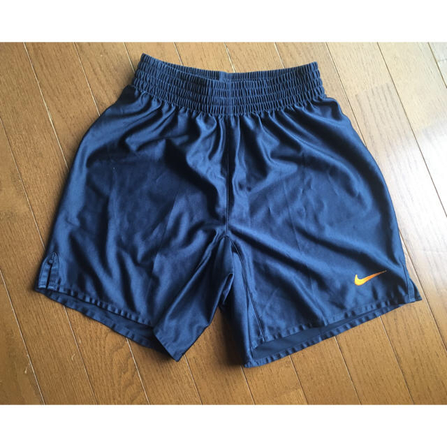 NIKE(ナイキ)のメル様　ナイキ NIKE ハーフパンツ S スポーツ/アウトドアのサッカー/フットサル(ウェア)の商品写真