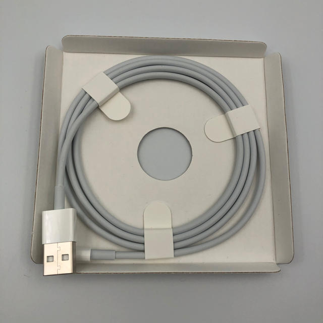 Apple(アップル)のApple TV  第4世代  32GB スマホ/家電/カメラのテレビ/映像機器(テレビ)の商品写真