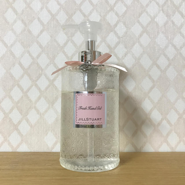 JILL by JILLSTUART(ジルバイジルスチュアート)のジルスチュアート リラックス フレッシュハンドジェル 250ml コスメ/美容のボディケア(ボディローション/ミルク)の商品写真