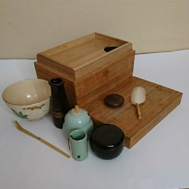 【利休茶箱 セット】 野点茶道具一式  桐茶箱  9点セット エンタメ/ホビーの美術品/アンティーク(漆芸)の商品写真