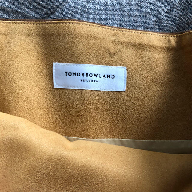 TOMORROWLAND(トゥモローランド)のTOMORROWLANDラップスカート レディースのスカート(ひざ丈スカート)の商品写真