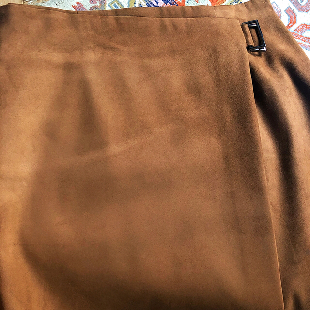 TOMORROWLAND(トゥモローランド)のTOMORROWLANDラップスカート レディースのスカート(ひざ丈スカート)の商品写真