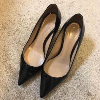 ジャンヴィットロッシ(Gianvito Rossi)のGianvito Rossi ジャンヴィトロッシ パテント 黒 パンプス(ハイヒール/パンプス)